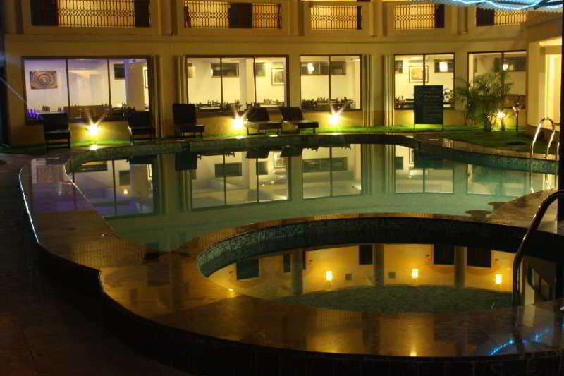 The Sea Horse Resort Baga Exterior foto