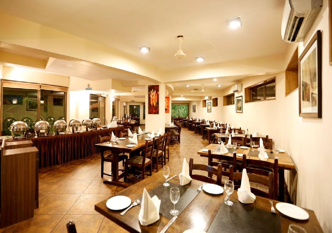 The Sea Horse Resort Baga Exterior foto